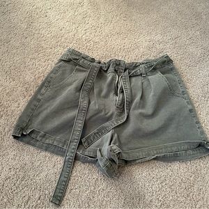 ✨3/$20 Bundle Sale!✨ American eagle shorts